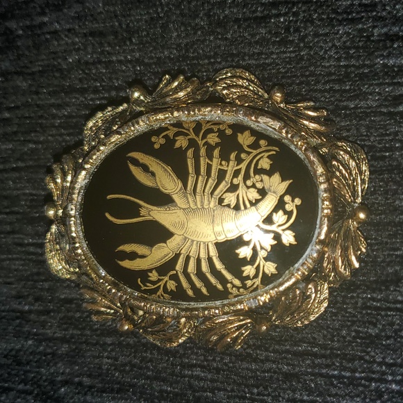 Jewelry - Vintage Gold Black Brooch Pin Lobster CANCER ZODIAC SIGN